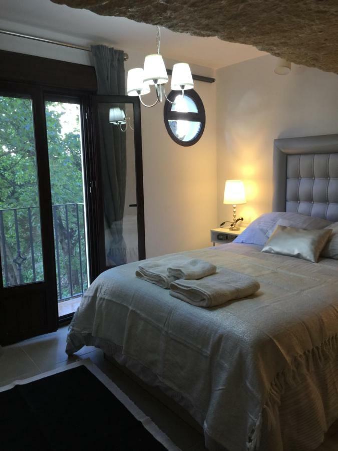 Casa Cueva Un Rincon En La Roca Villa Setenil De Las Bodegas ภายนอก รูปภาพ
