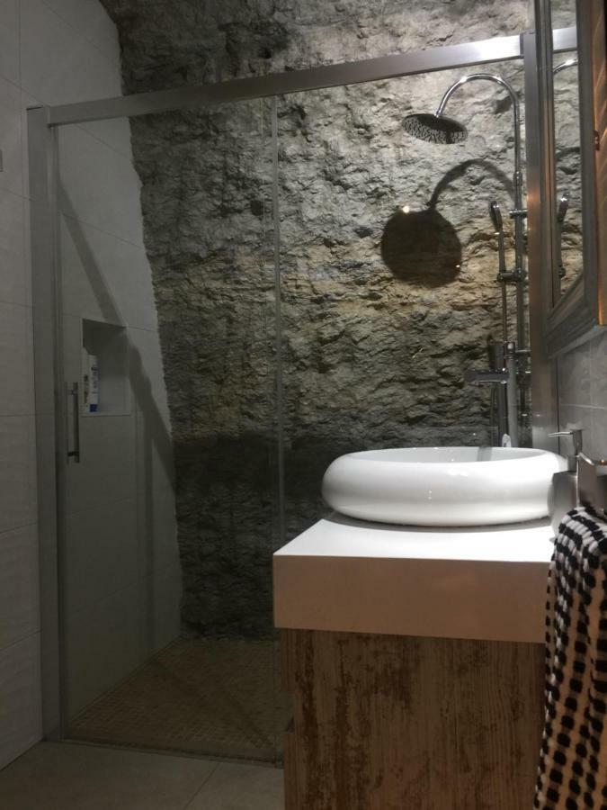 Casa Cueva Un Rincon En La Roca Villa Setenil De Las Bodegas ภายนอก รูปภาพ